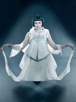 A science fiction looking silk dress with a steel construction underneith